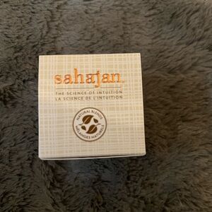 Saharan golden glow eye balm. New in box.